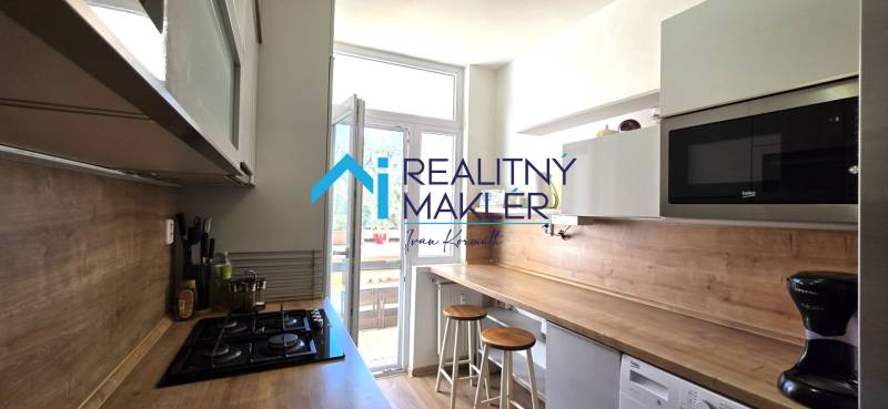 Kuchyna 01.jpg