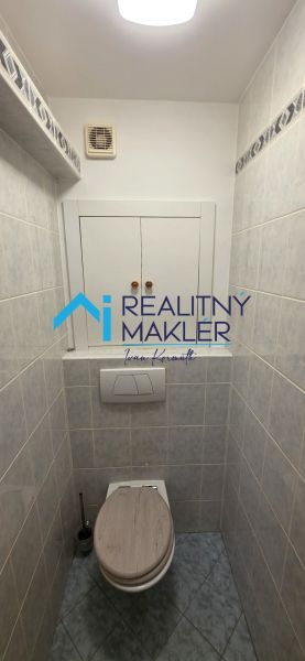 wc.jpg
